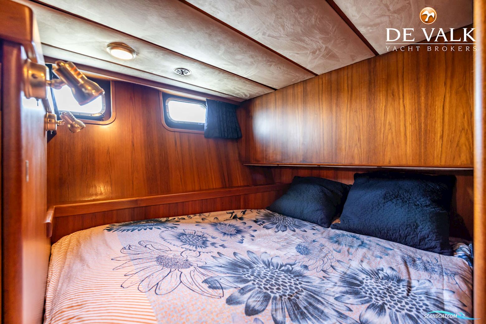 Altena Blue Water Trawler 58