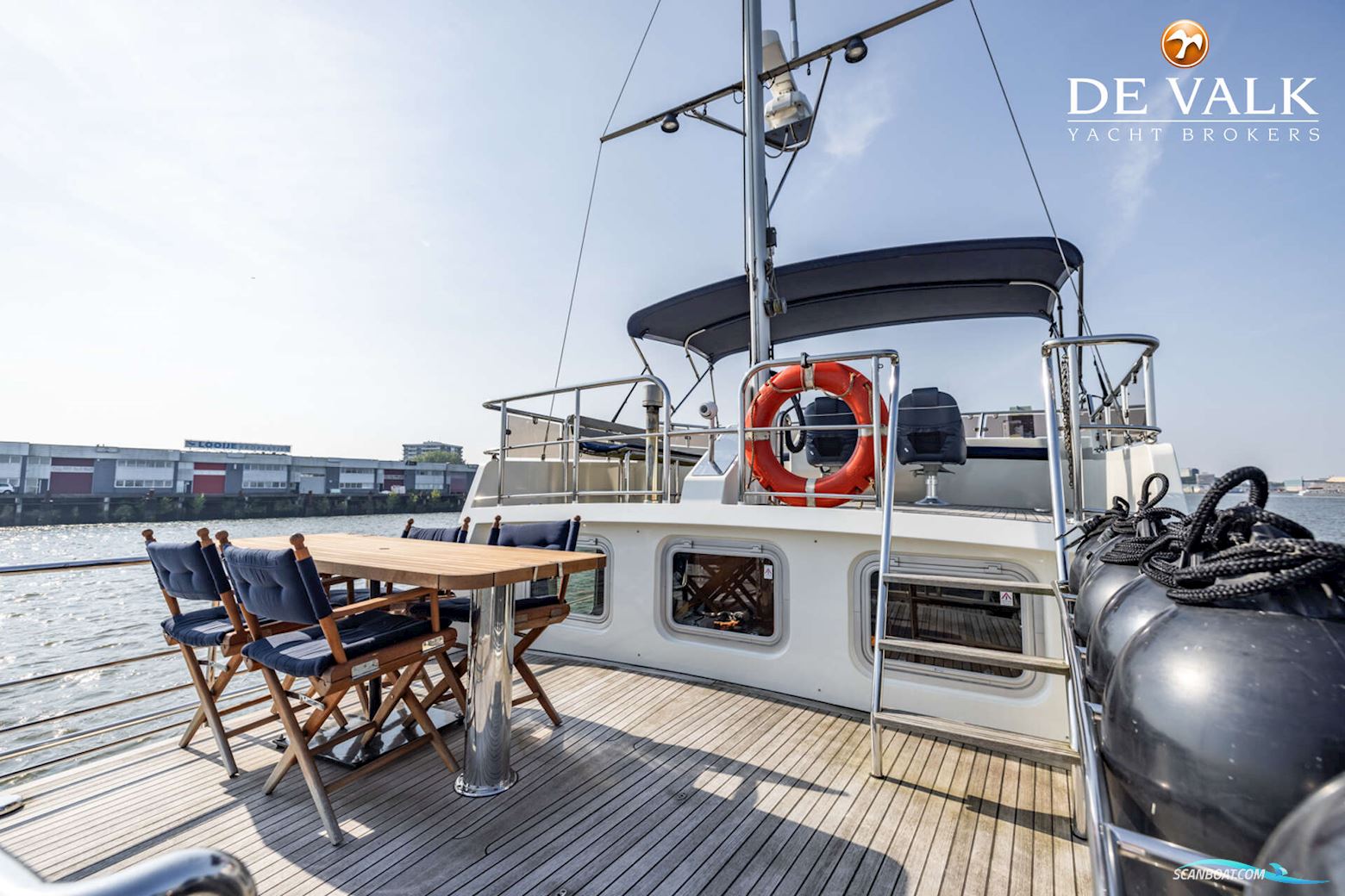 Altena Blue Water Trawler 58