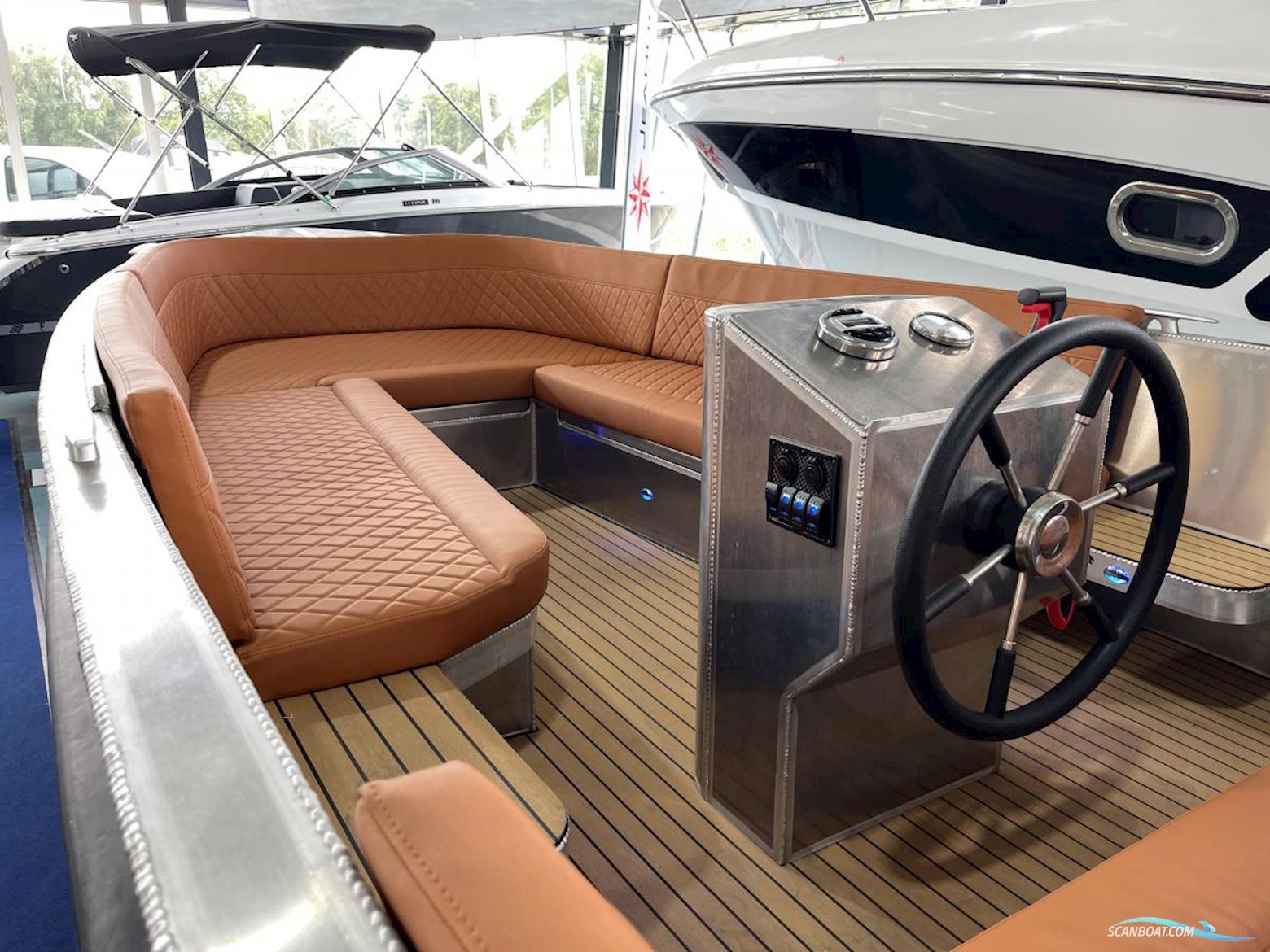 Aluship 650 Tender