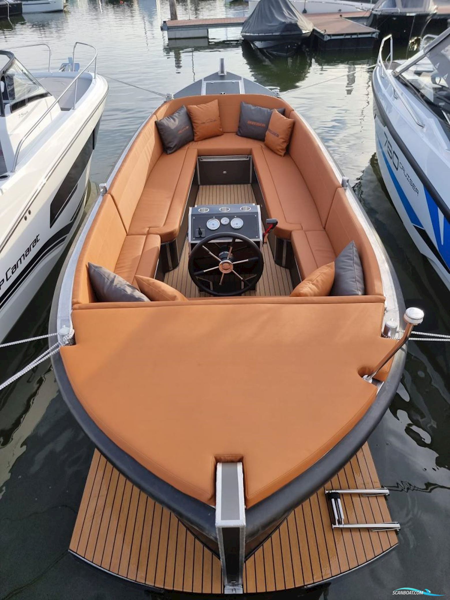 ALUSLOEP 650 OUTBOARD