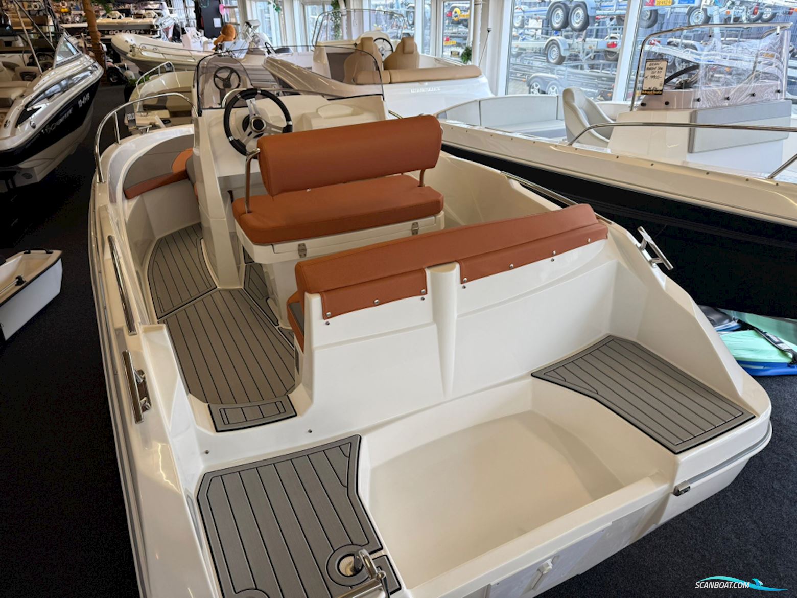 AM Yacht 520 Open