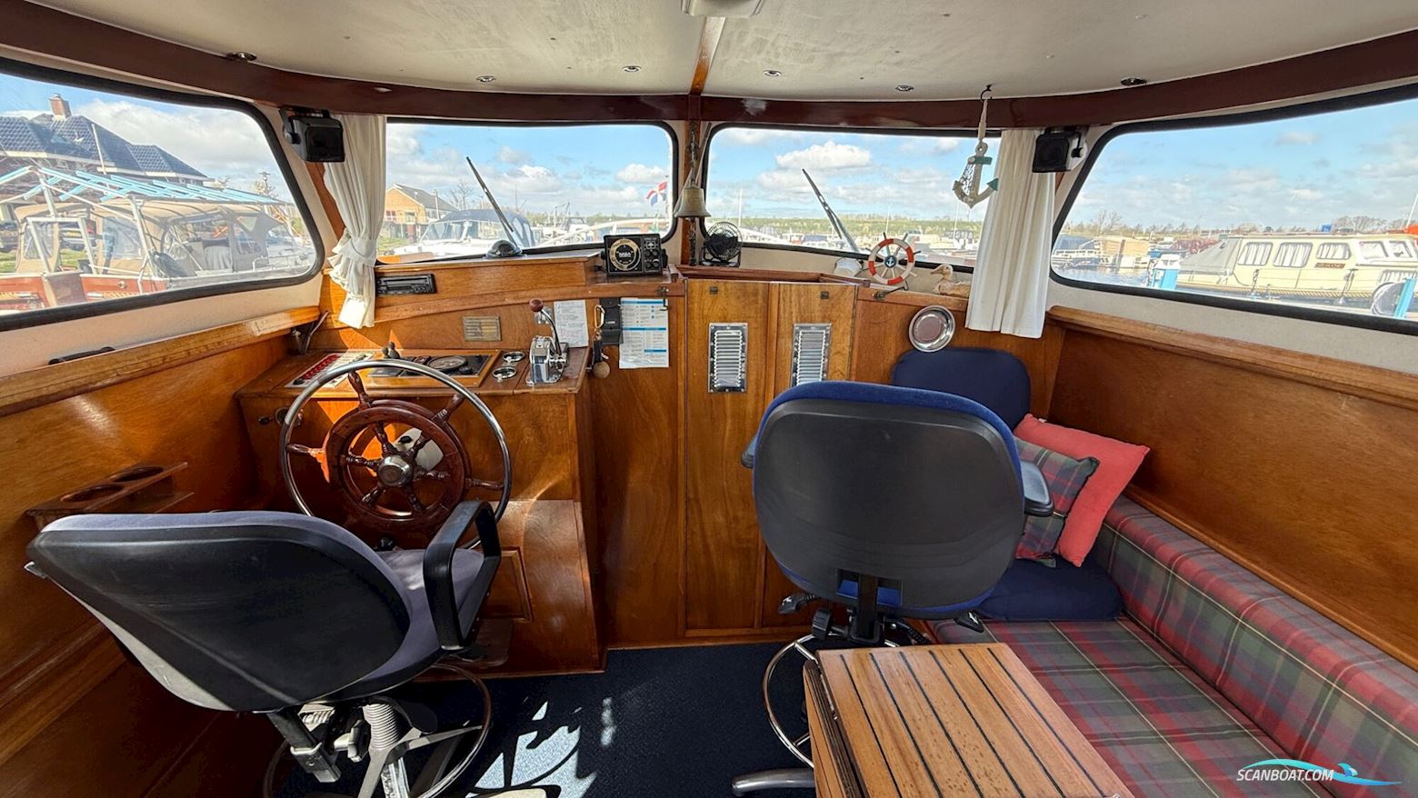 Amulet Vlet 10.00 OK AK