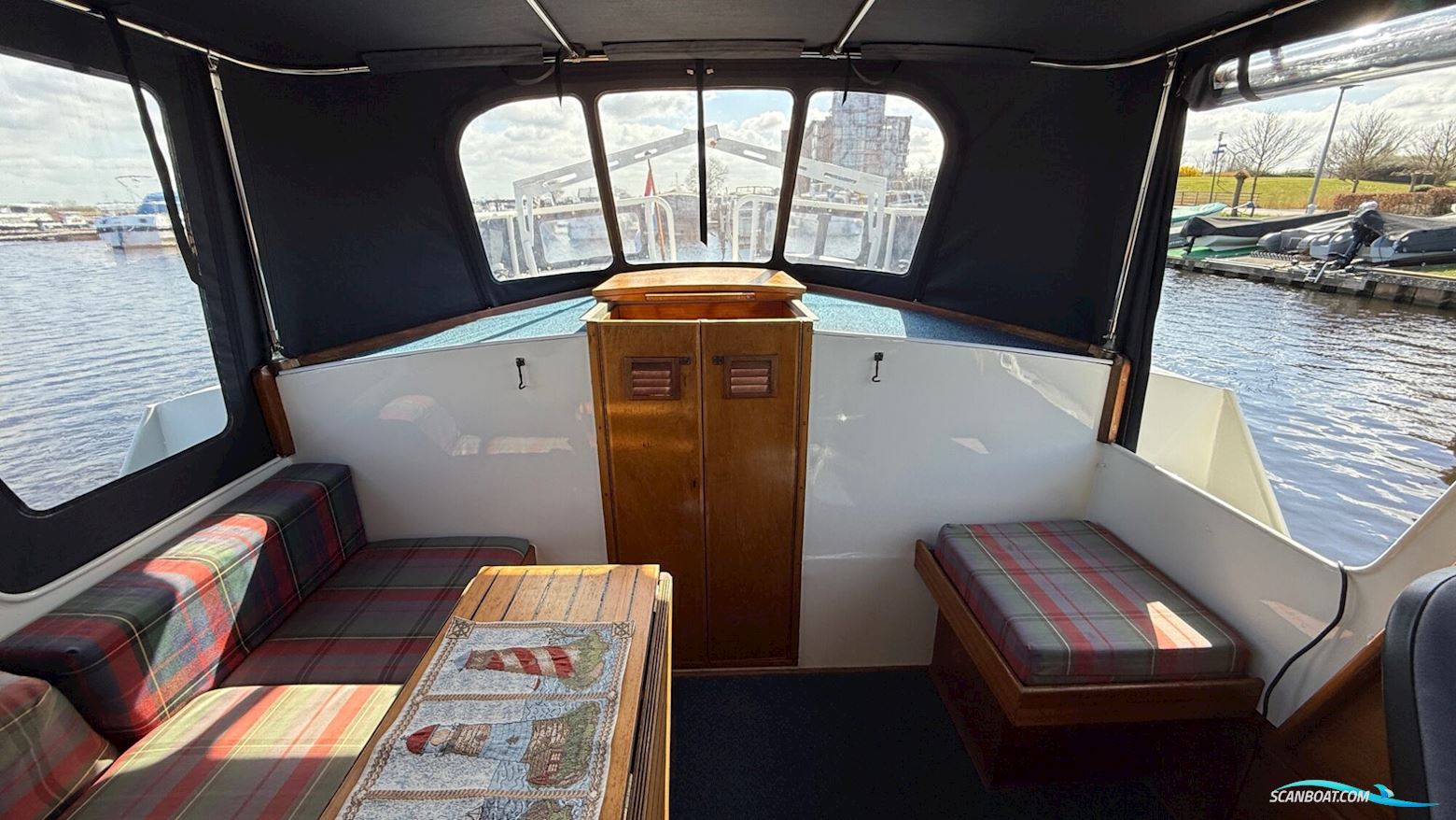 Amulet Vlet 10.00 OK AK