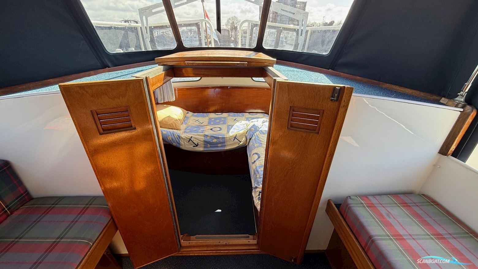 Amulet Vlet 10.00 OK AK