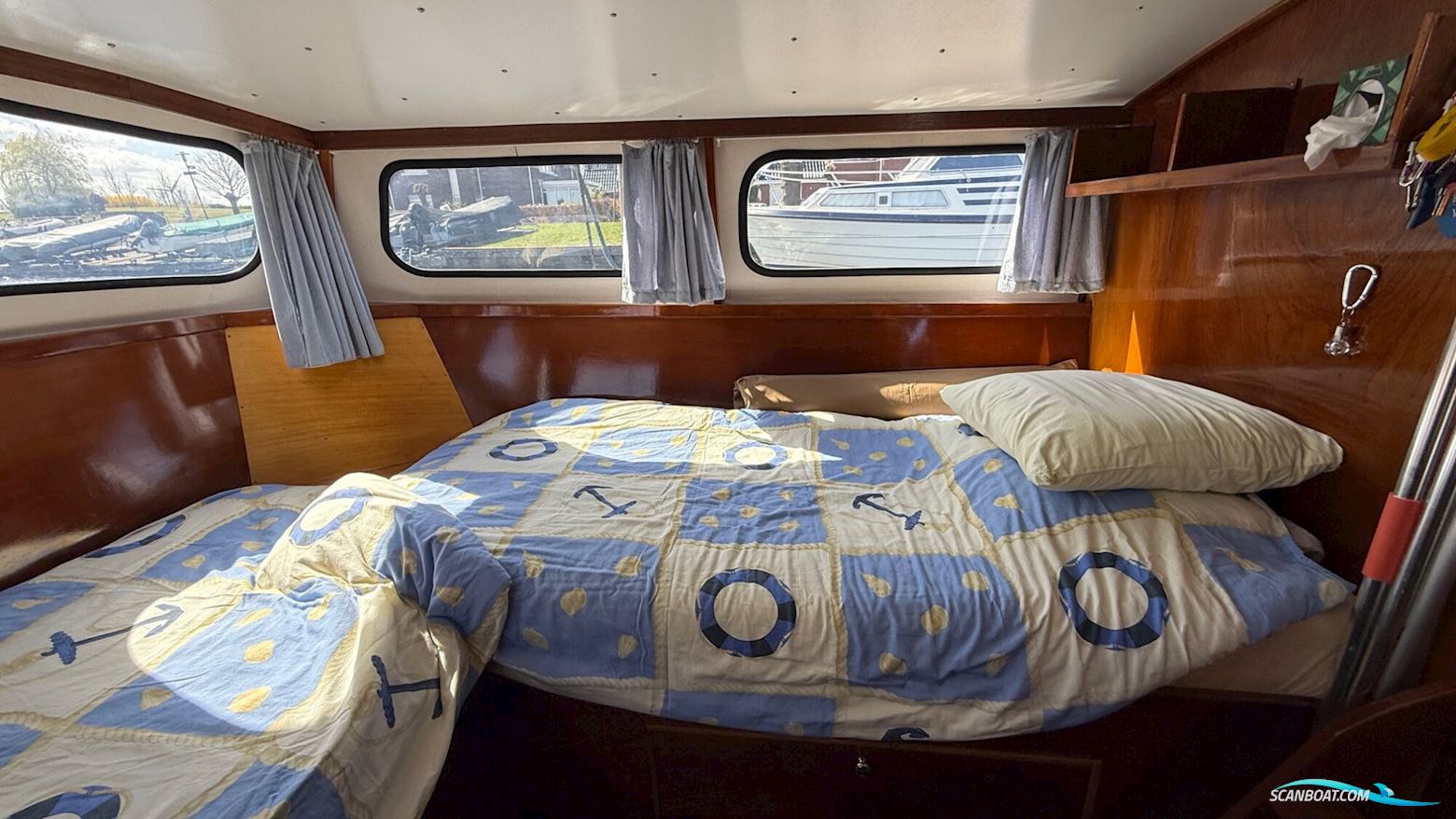 Amulet Vlet 10.00 OK AK