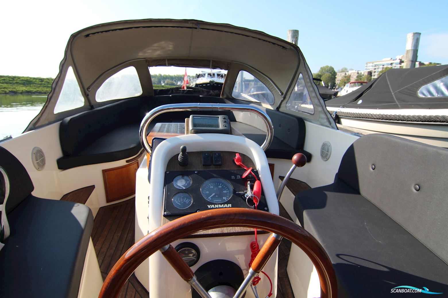 Antaris 630 Flying Lounge