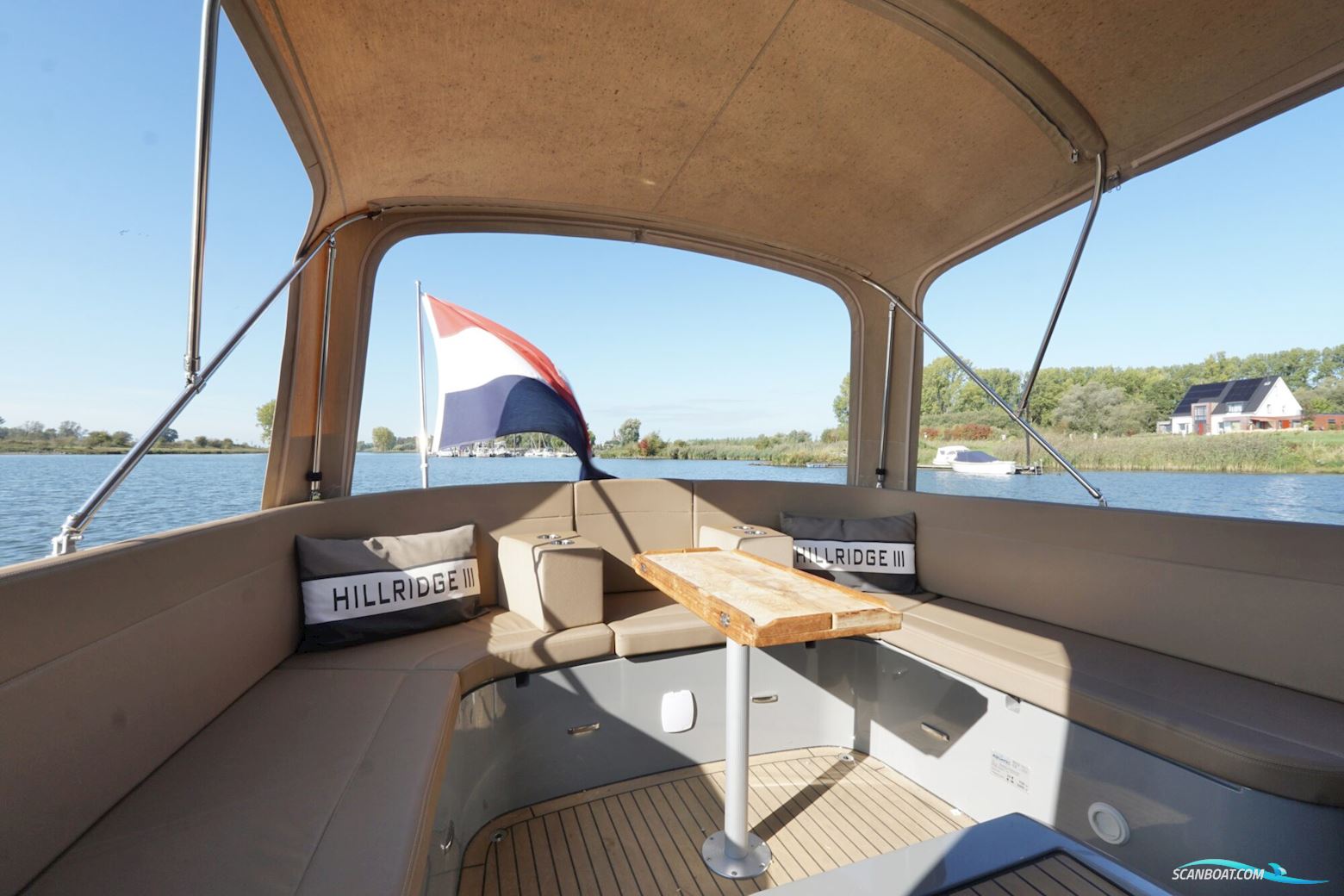 Antaris Seventy7 Cabin