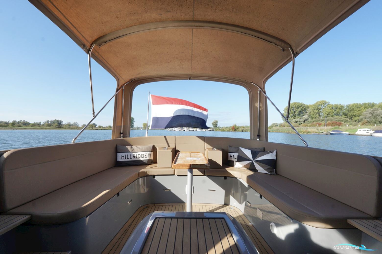 Antaris Seventy7 Cabin