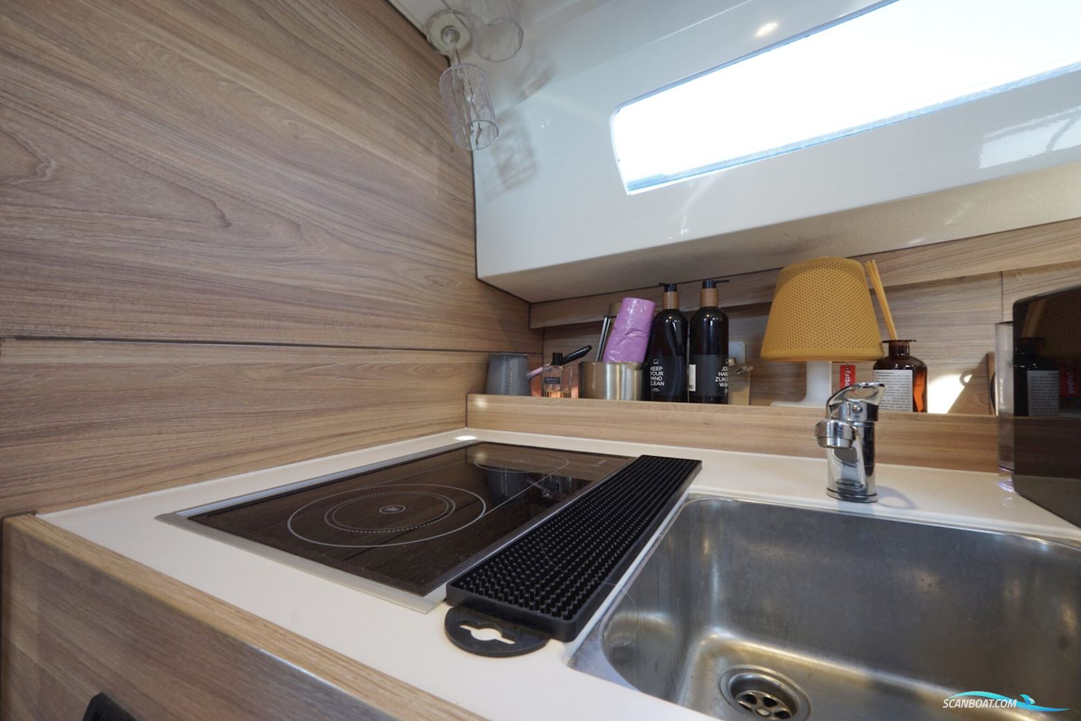 Antaris Seventy7 Cabin