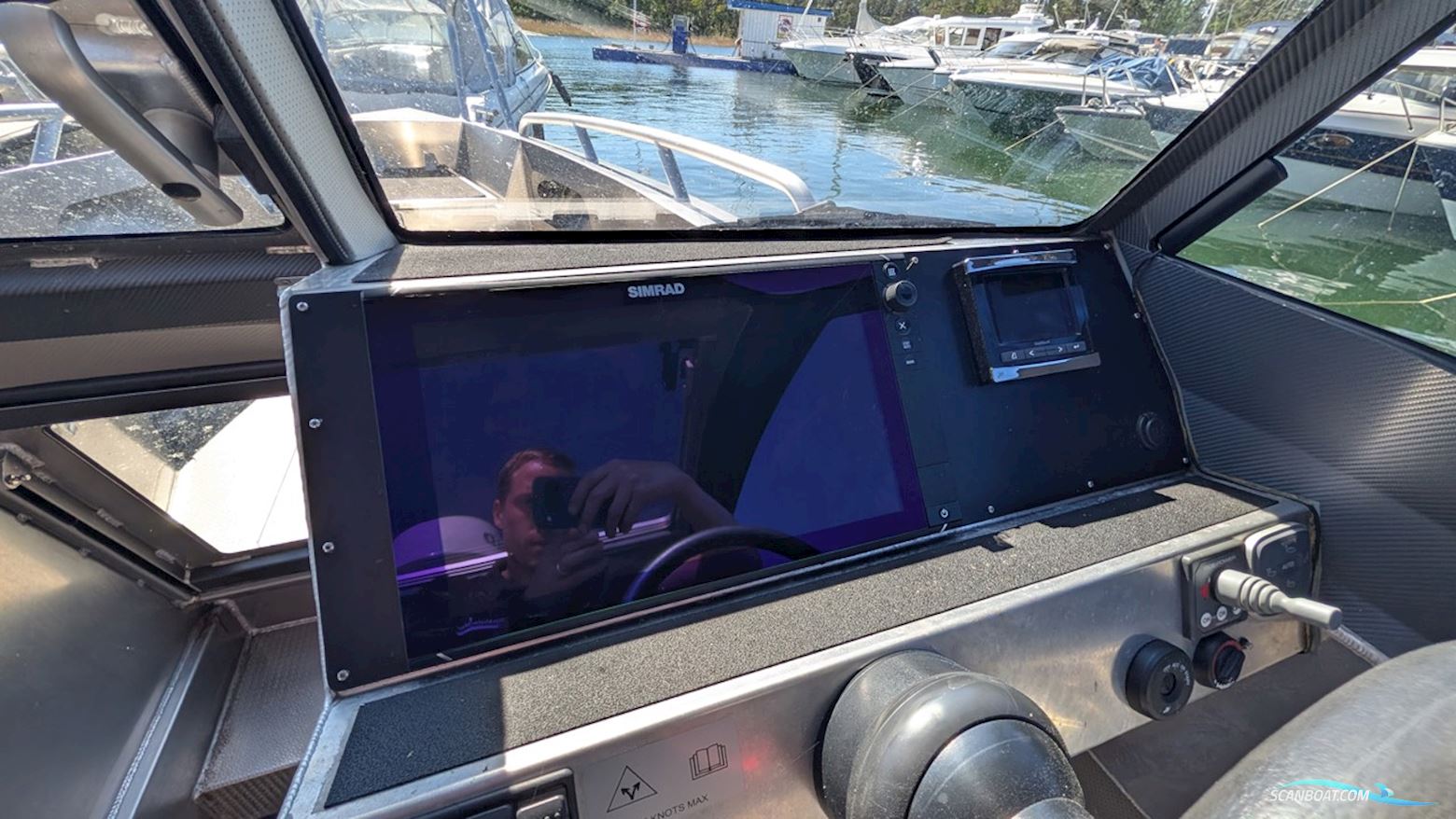 ANYTEC 747 CAB