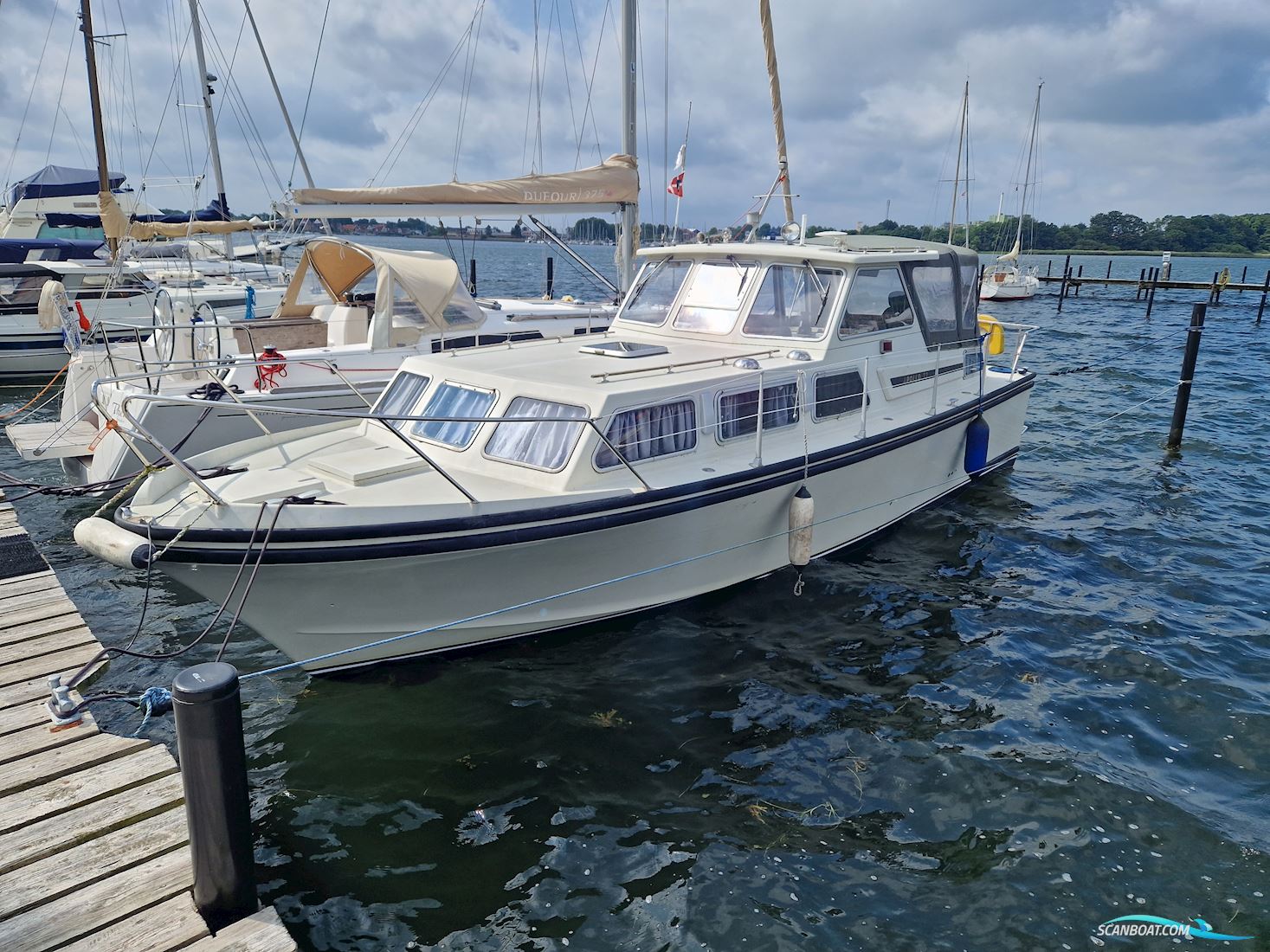Apollo 32 DL Motorbåt 1976, med Ford Mermaid motor, Danmark