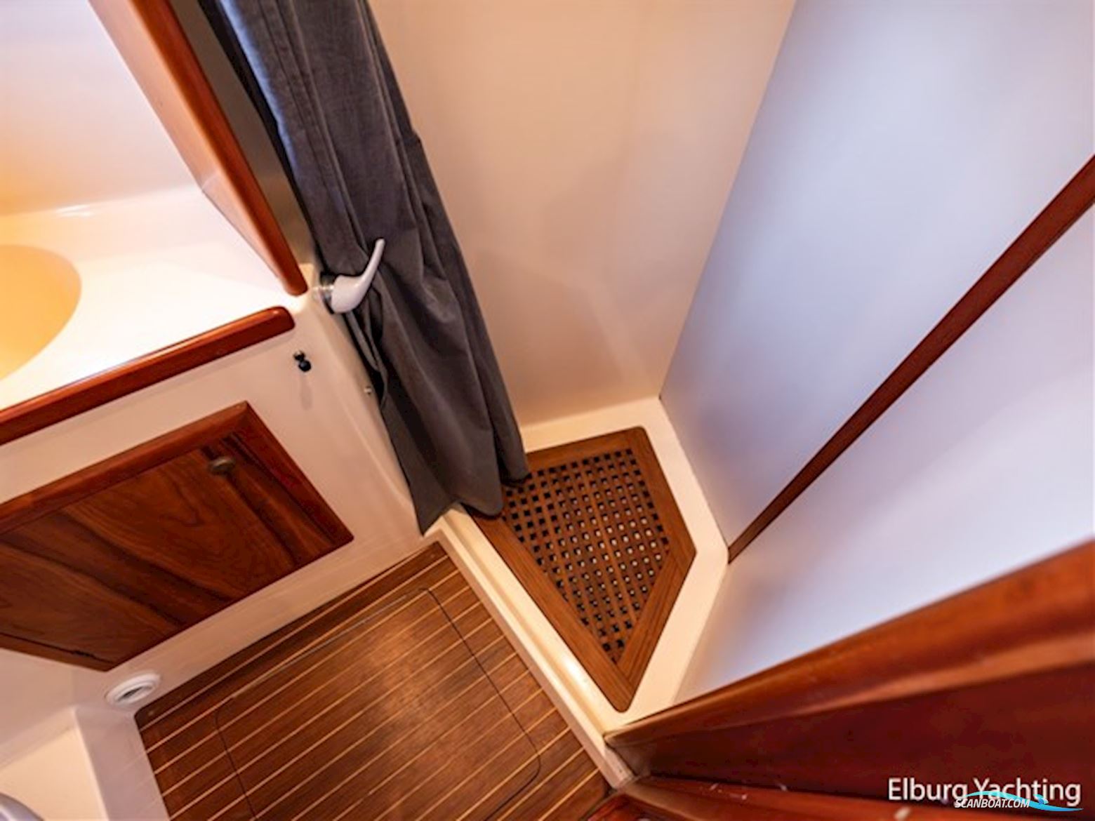 Apreamare 10 Semi Cabinato