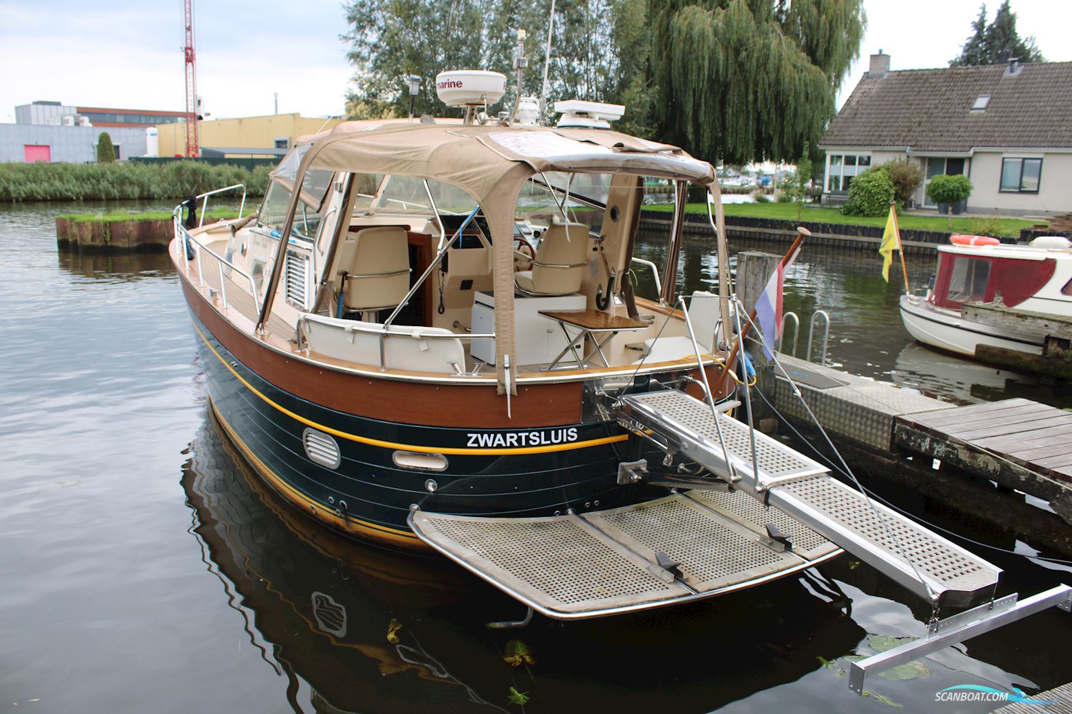 Apreamare 11m semi cabinato Motorbåt 2001, med volvo Penta TAM-D63 motor, Holland