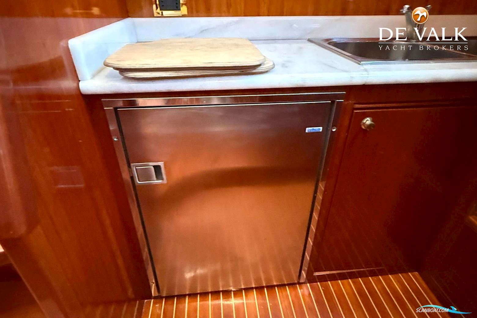 Apreamare 12 Semi-cabinato