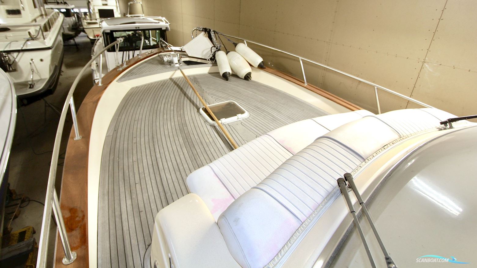 Apreamare 9 Semi Cabinato