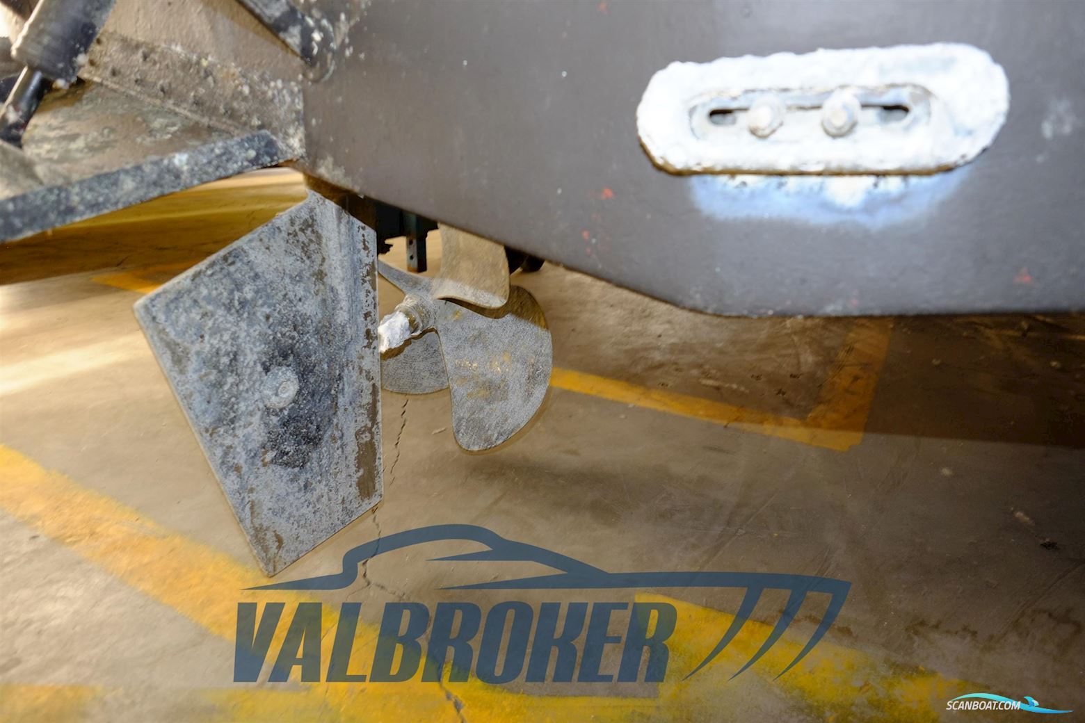 Apreamare Aprea 10 Semi Cabin