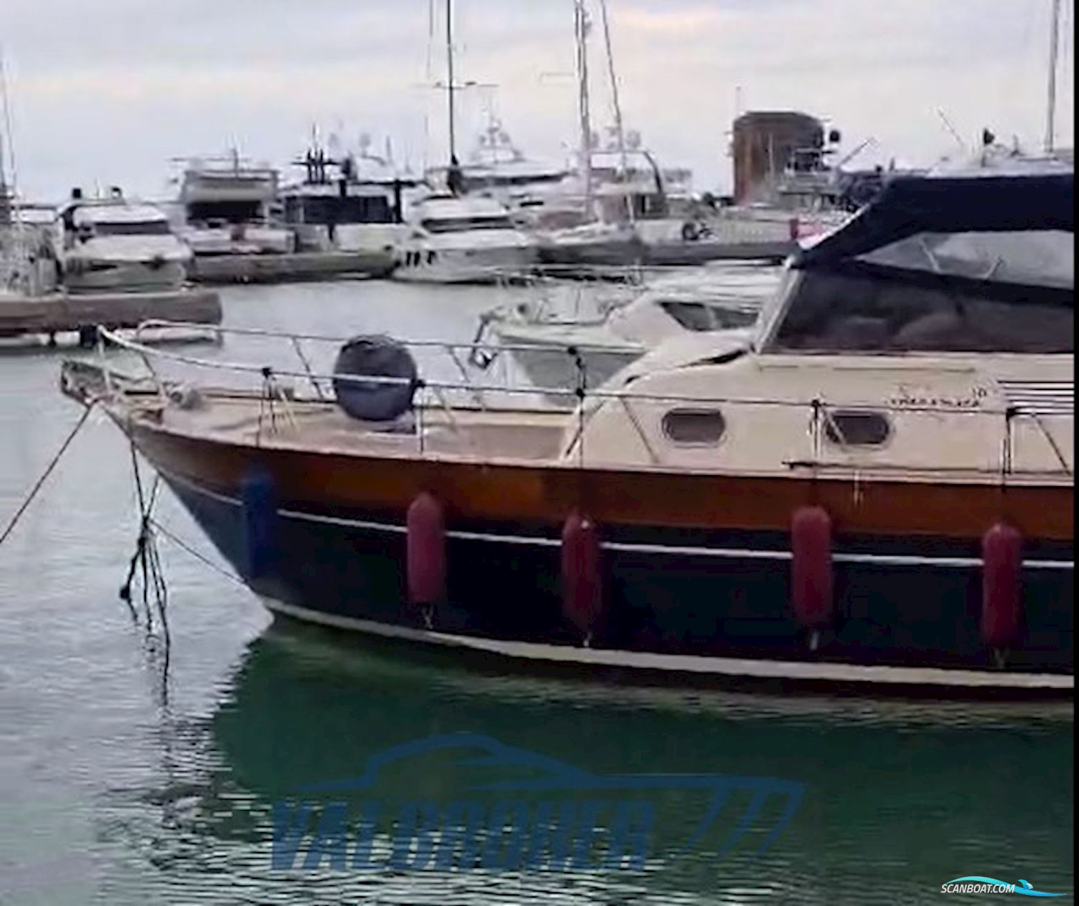 Apreamare Aprea 10 Semi Cabin