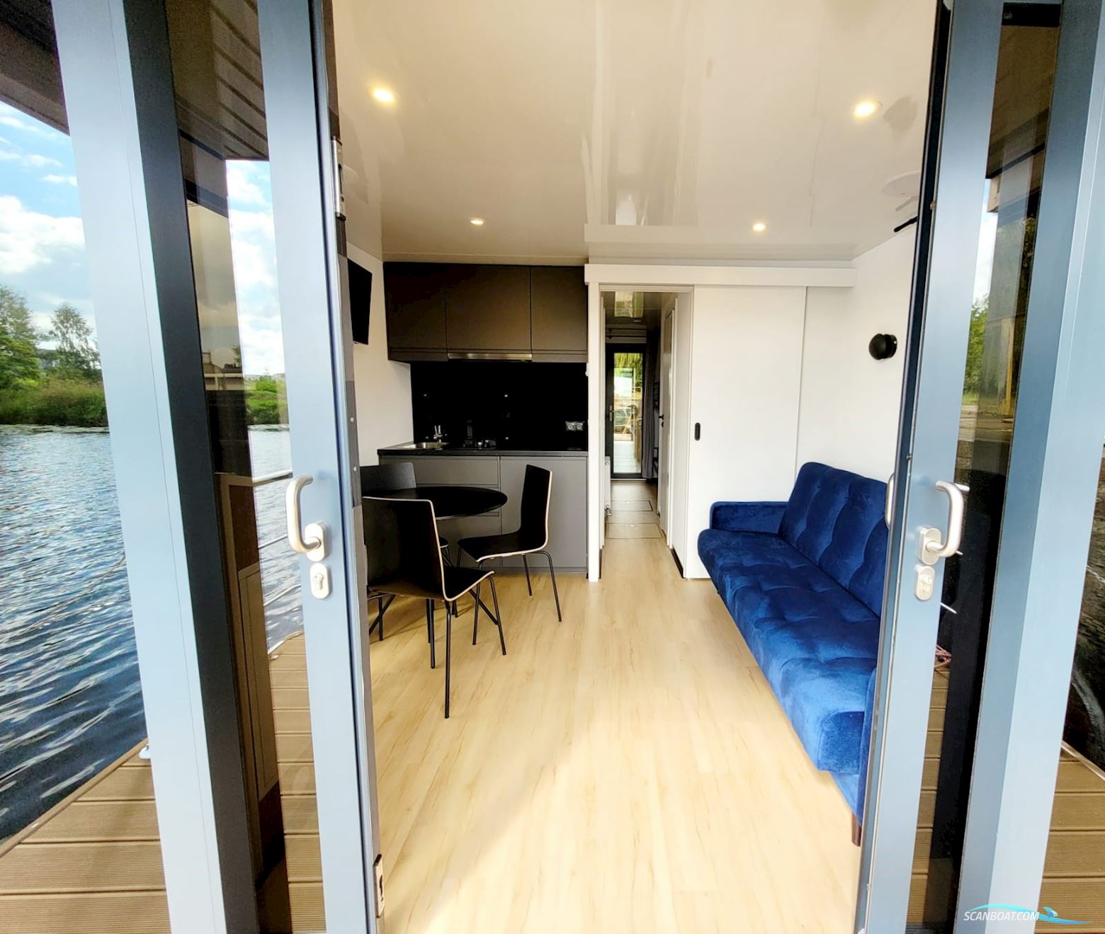 Aqua-House Hausboot Harmonia 310