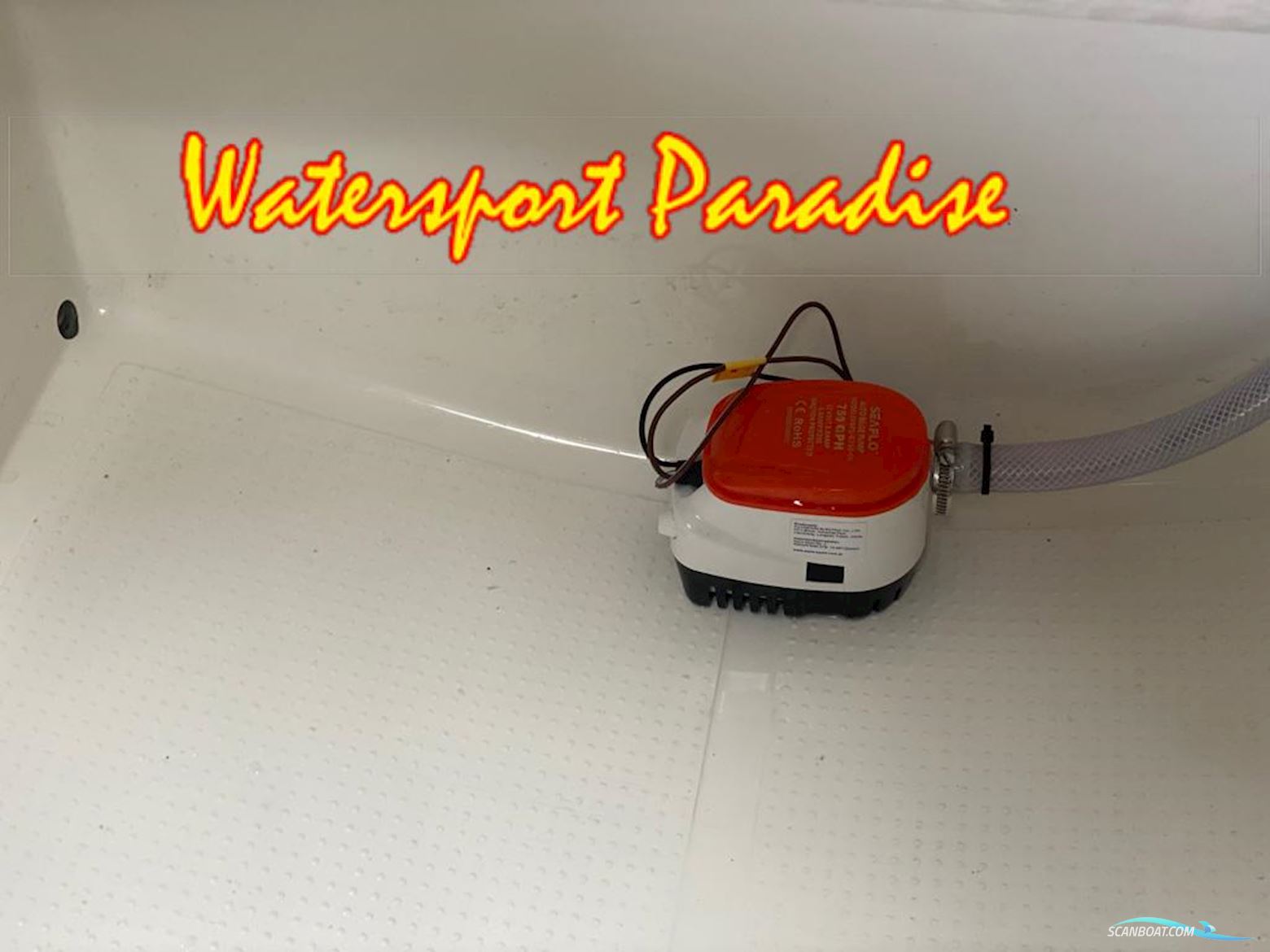 Aqua24 690 Tender