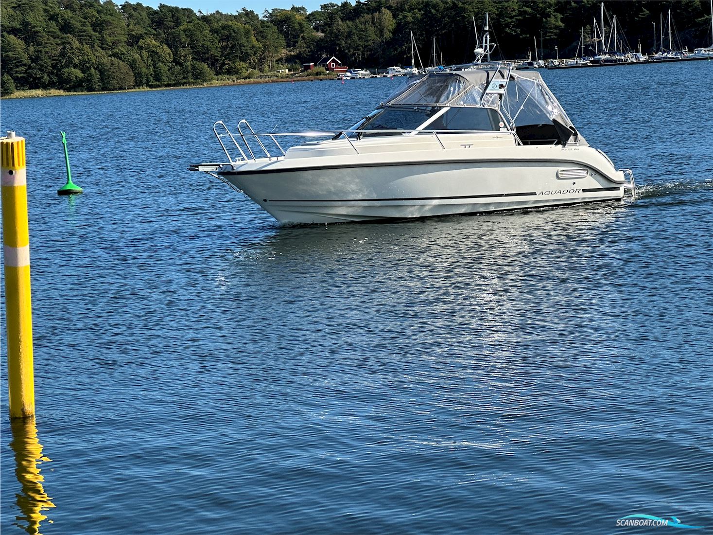 Aquador 22 WA Motorbåt 2015, med Mercruiser motor, Sverige