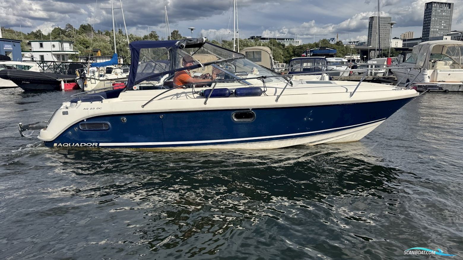 Aquador 23 DC Motorbåt 2007, med Volvo Penta motor, Sverige