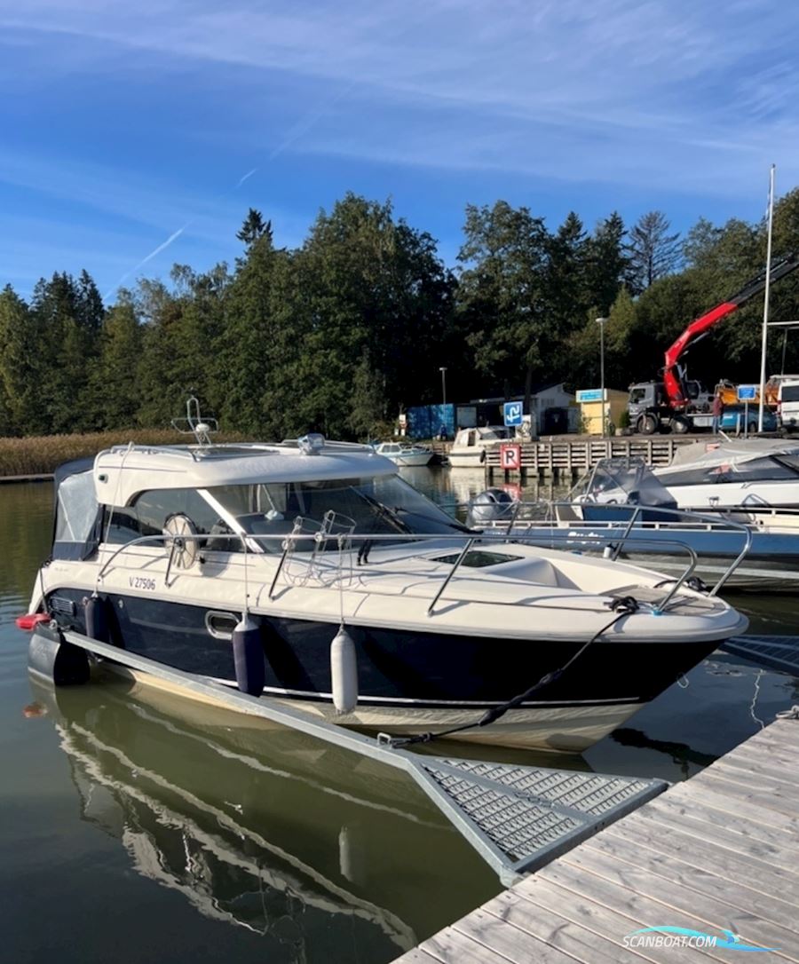 Aquador 23 HT Motorbåt 2013, med Mercruiser motor, Sverige