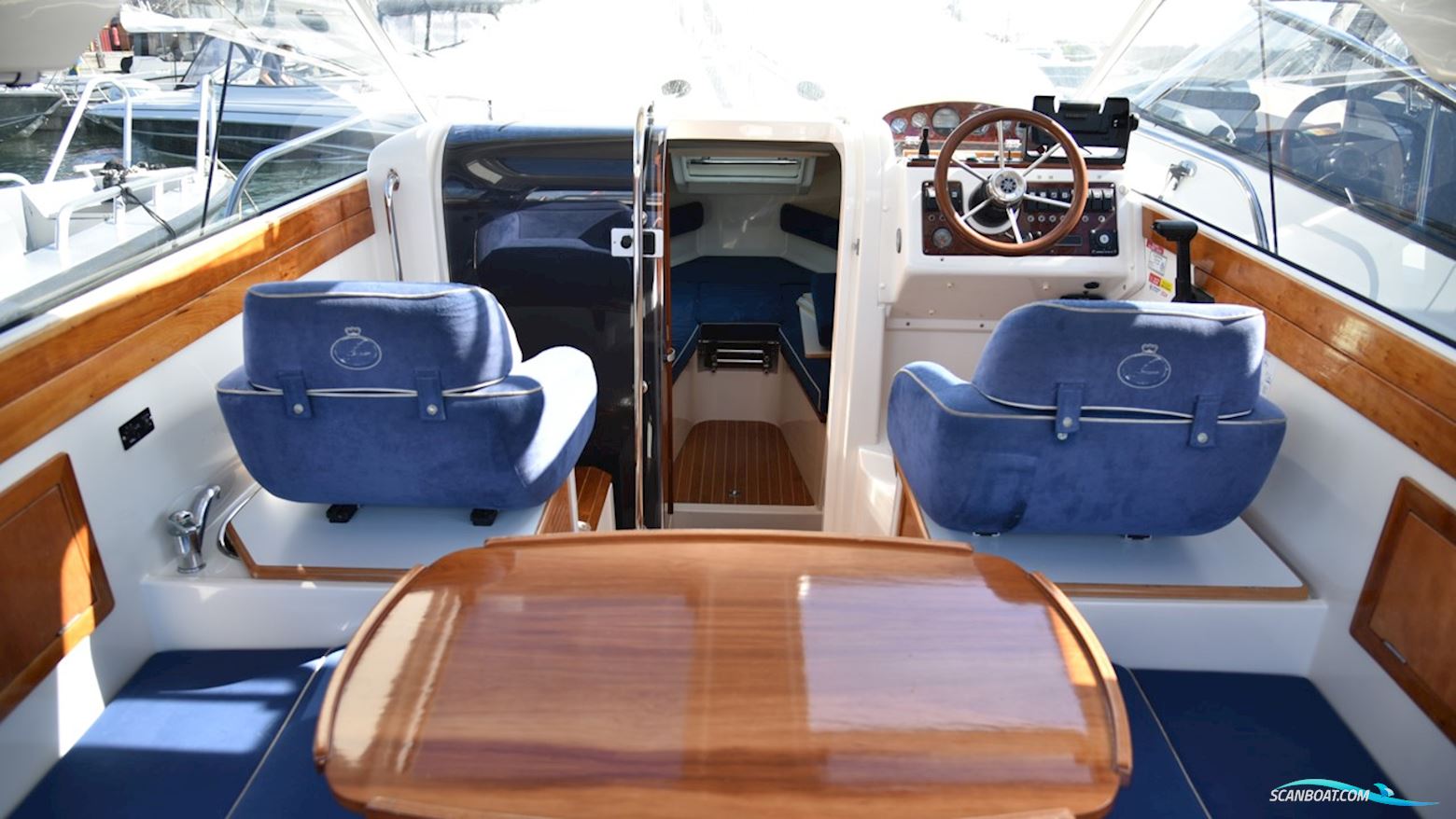 AQUADOR 23 HT