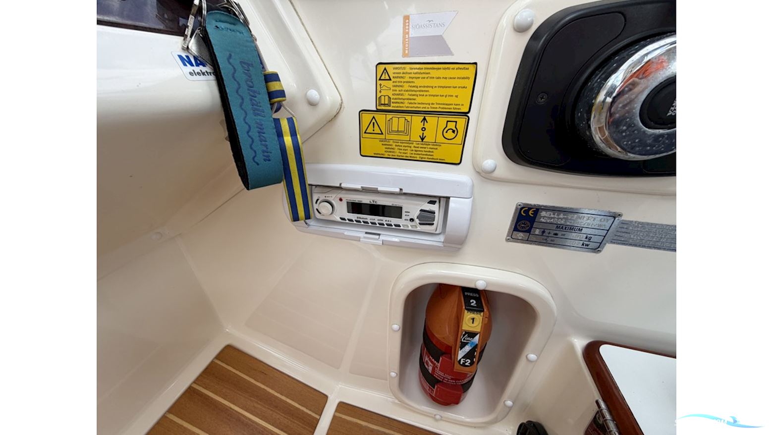 AQUADOR 23 HT