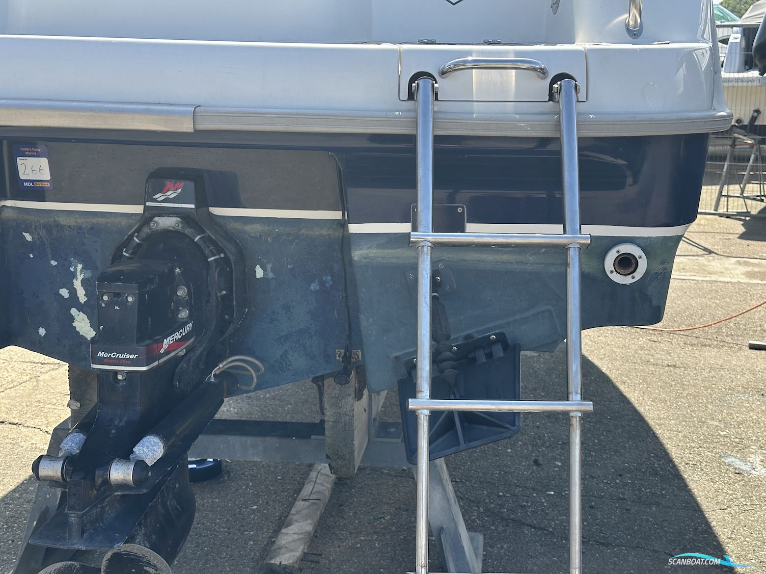 Aquador 23 Walkaround