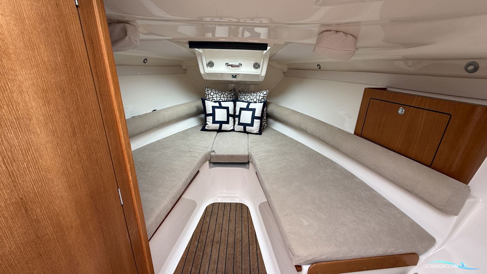 AQUADOR 24 DC