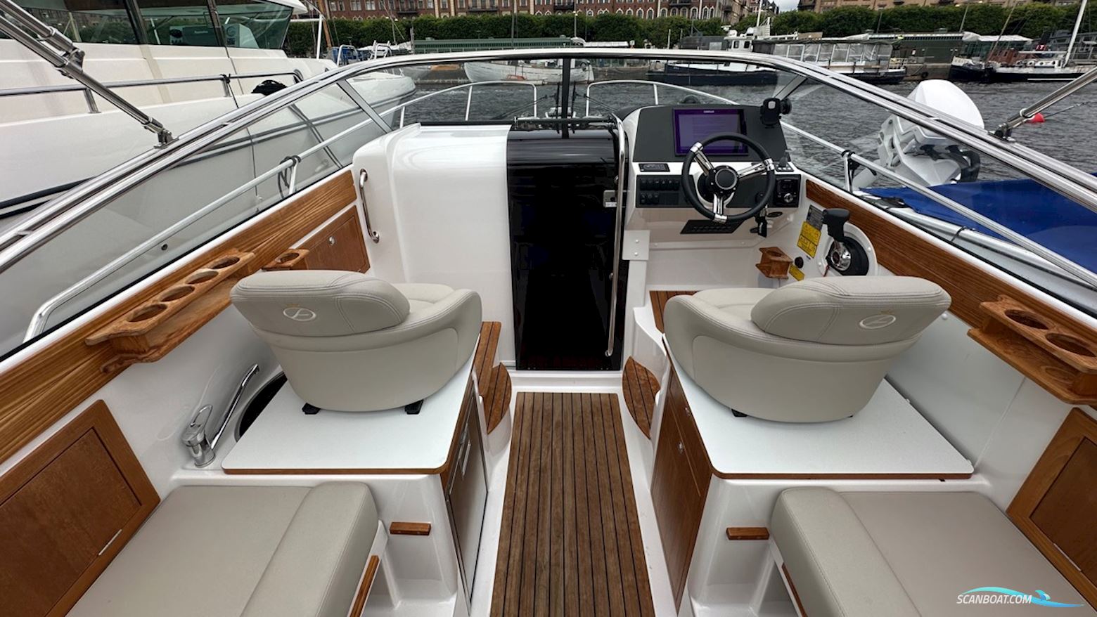 AQUADOR 25 DC
