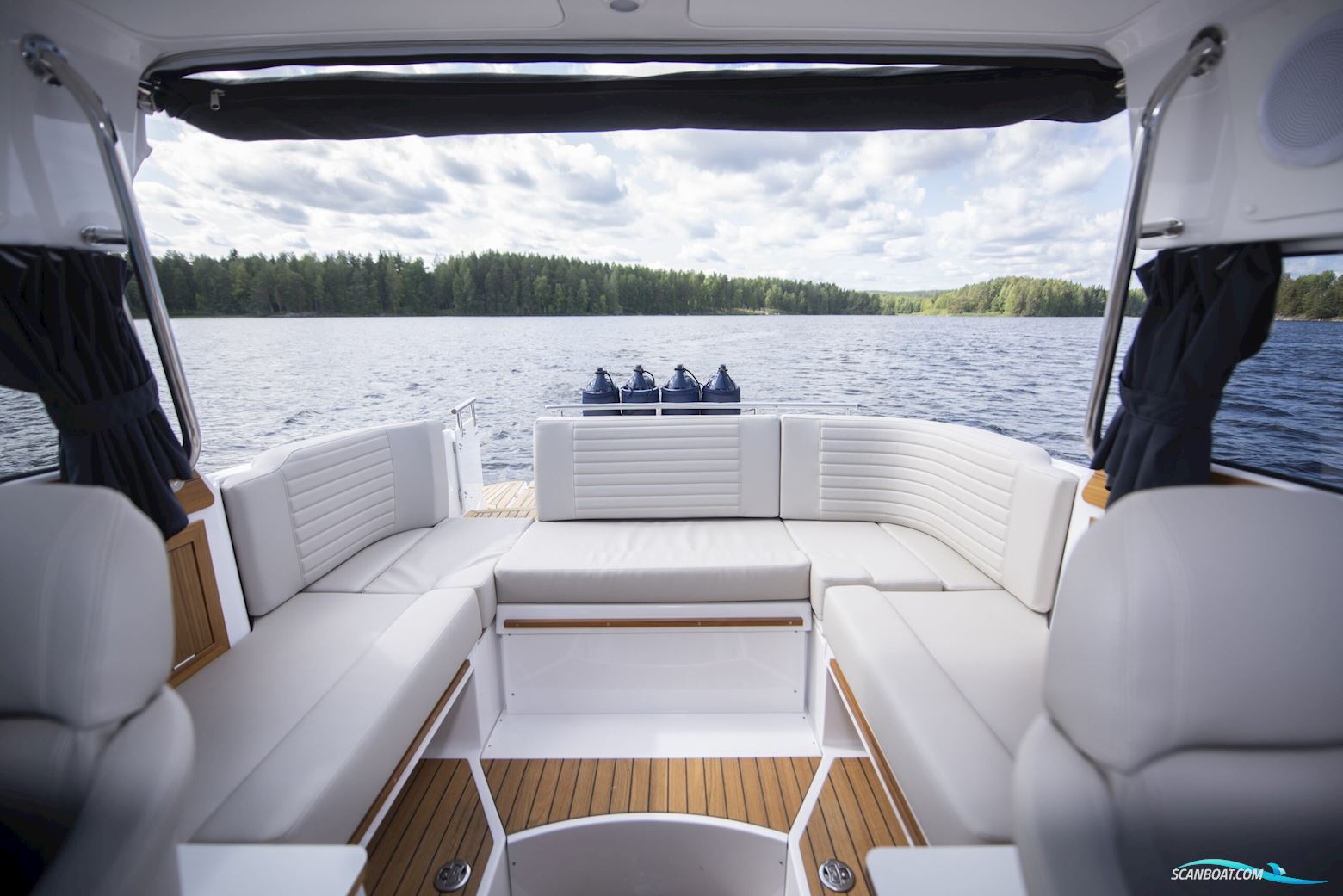 Aquador 25 HT Classic