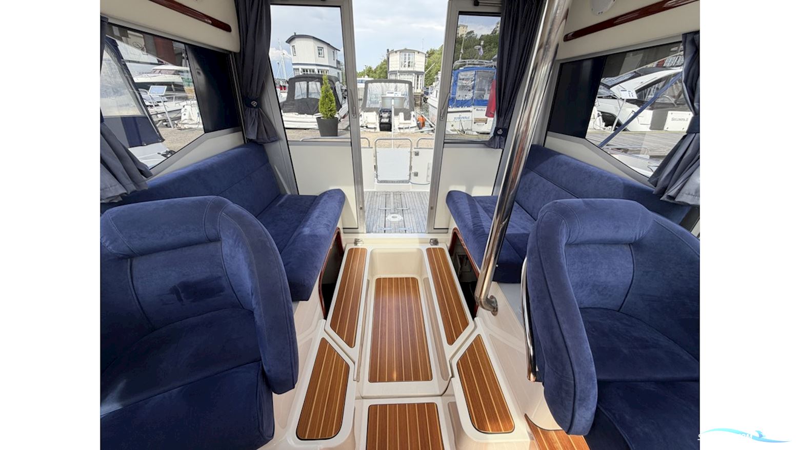 Aquador 28 C