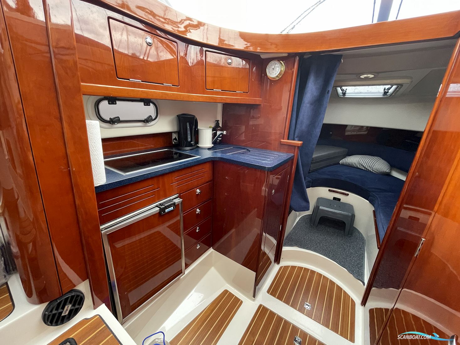 Aquador 28 C