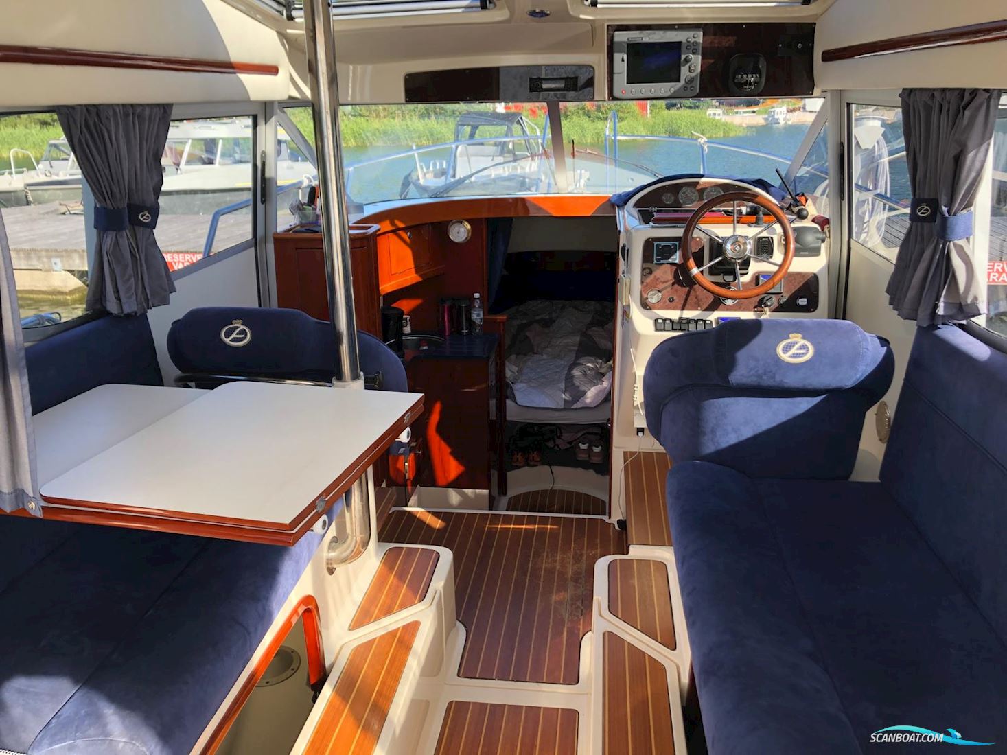 Aquador 28 C