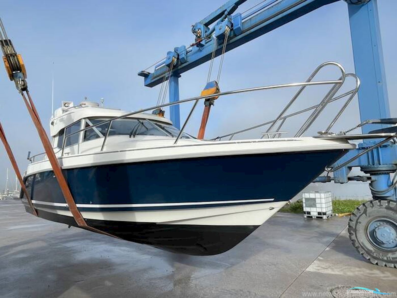 Aquador 28 C