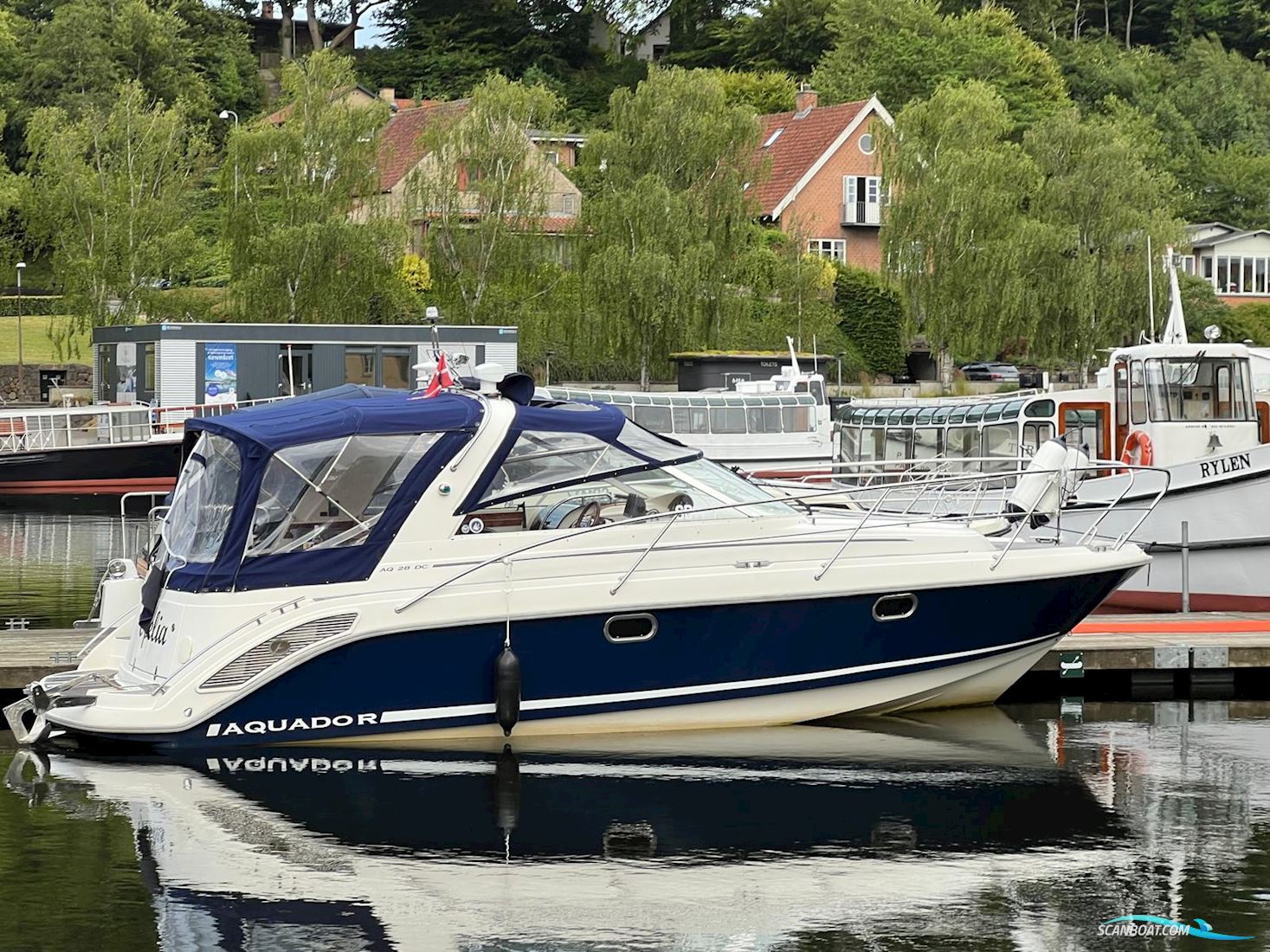 Aquador 28 DC Motorbåt 2008, med Volvo Penta D6 - 350 motor, Danmark