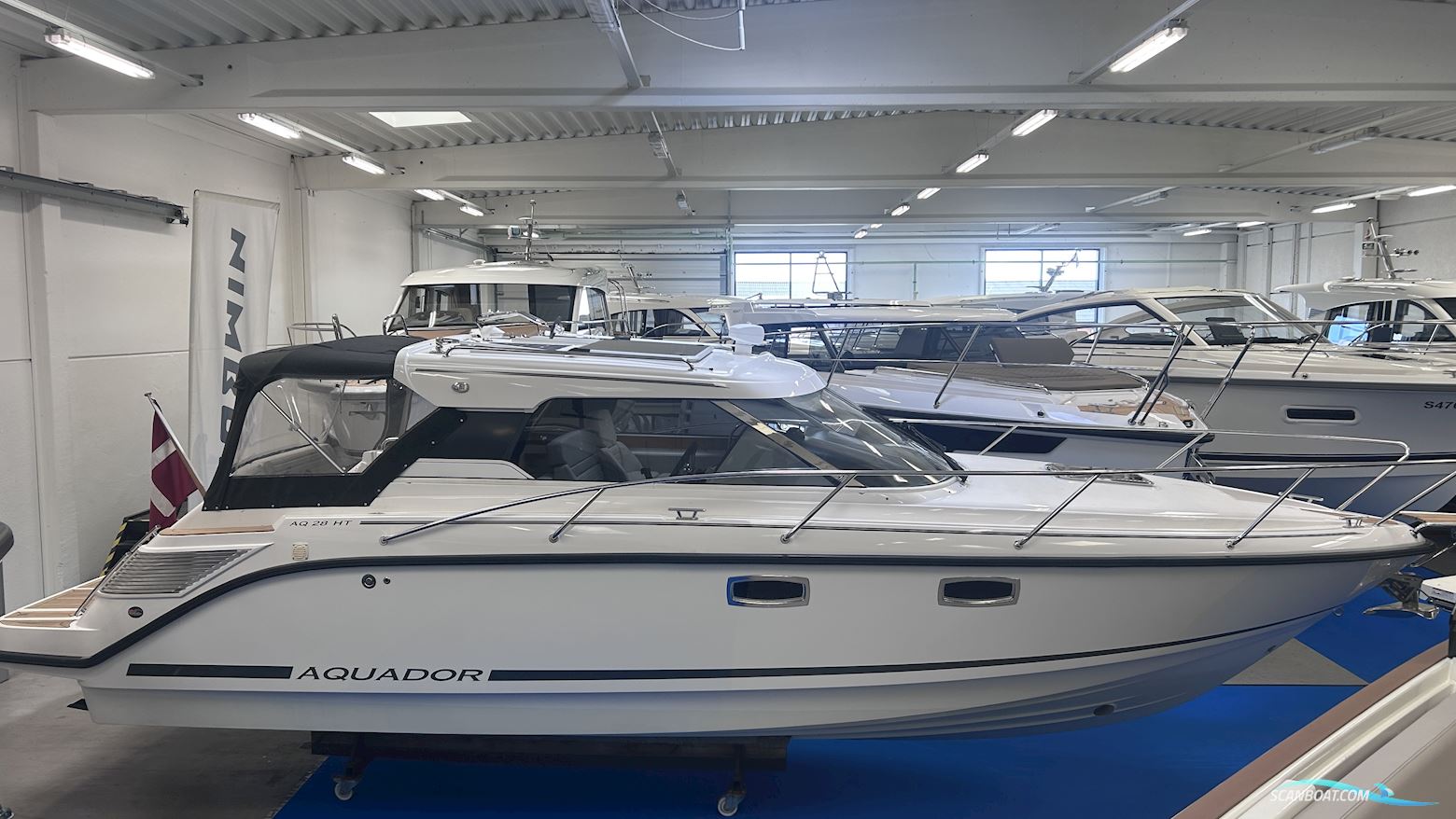 Aquador 28 HT Motorbåt 2022, med Mercruiser 3.0 l Diesel motor, Danmark
