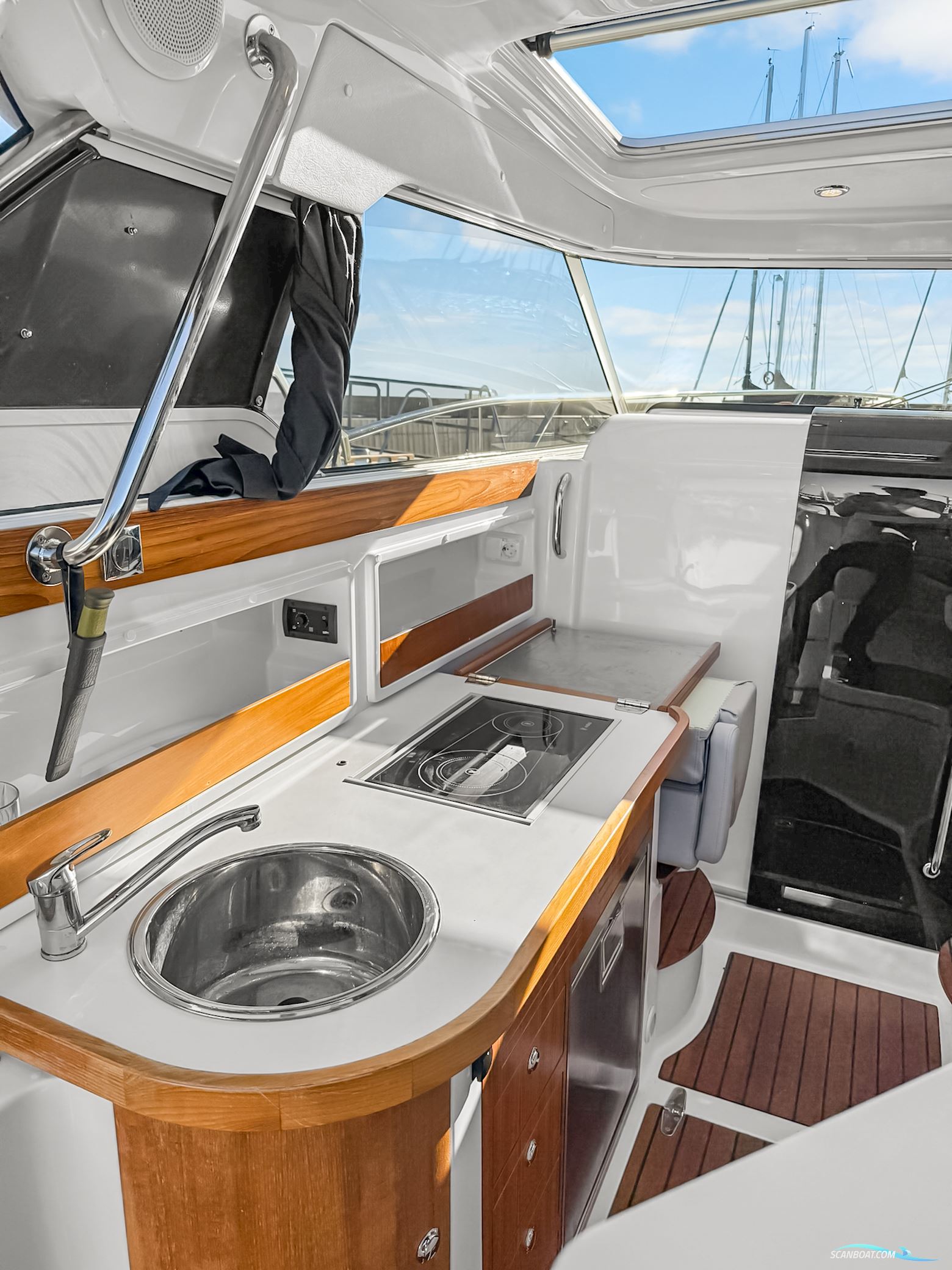 Aquador 28 HT