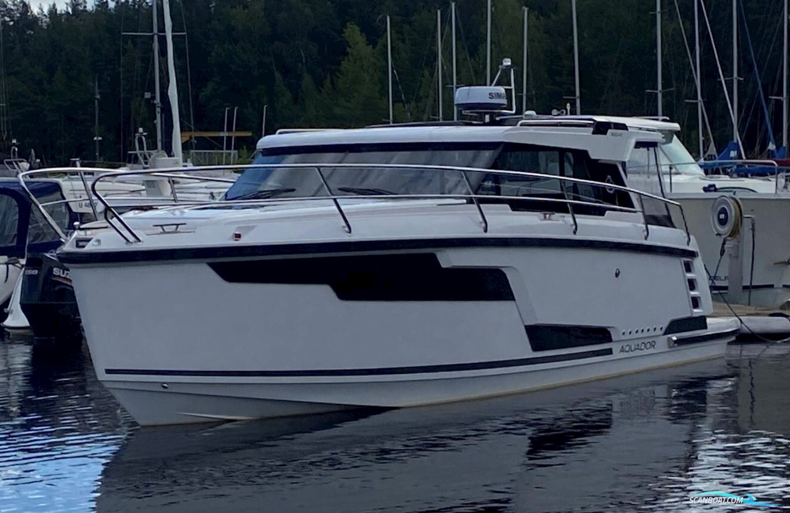 Aquador 300 HT Motorbåt 2023, med Yanmar 8LV370 motor, Sverige