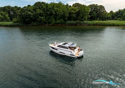 Aquador 300 HT Motorbåt 2024, med Mercury motor, Sverige
