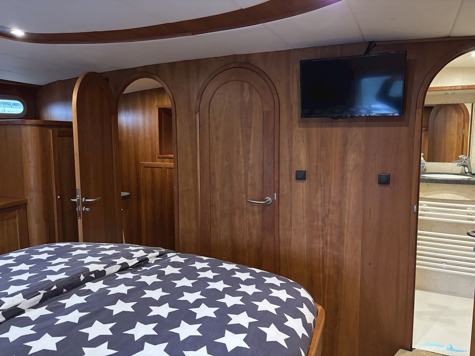 Aqualine 46 Pilothouse