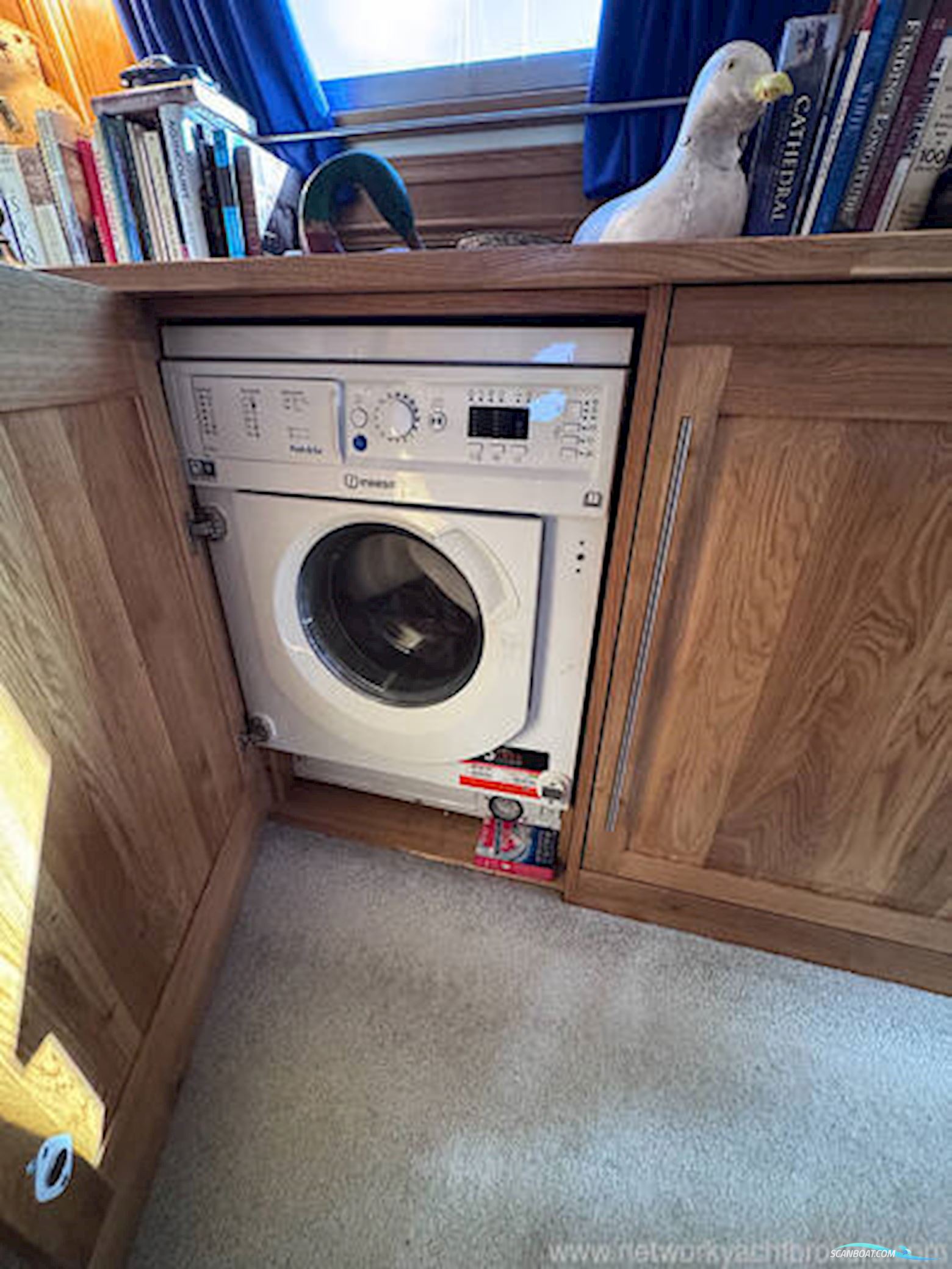 Aqualine Canterbury 70 Barge