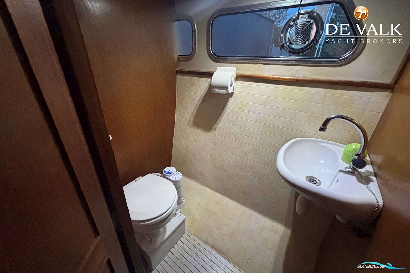 Aquanaut Beauty 1000 AK