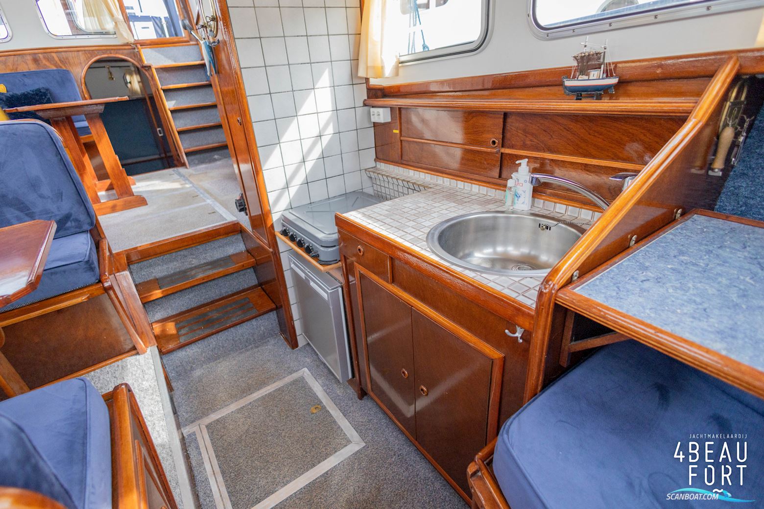 Aquanaut Beauty 1000 AK