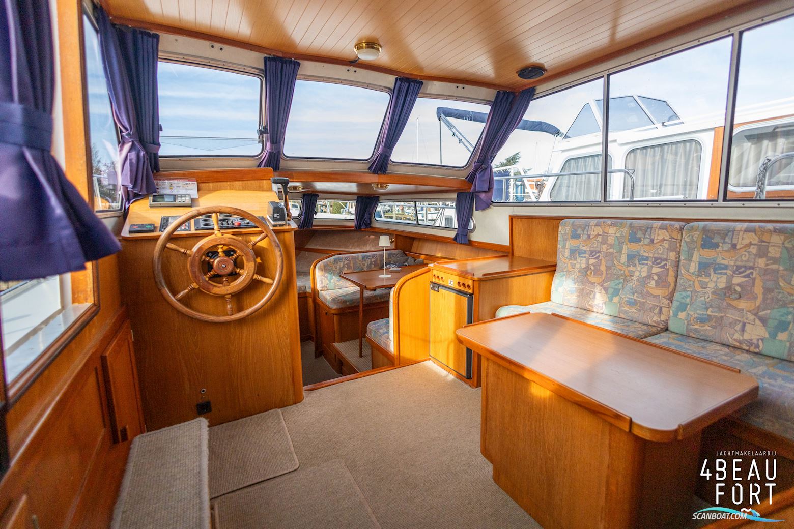 Aquanaut Beauty 1050 AK