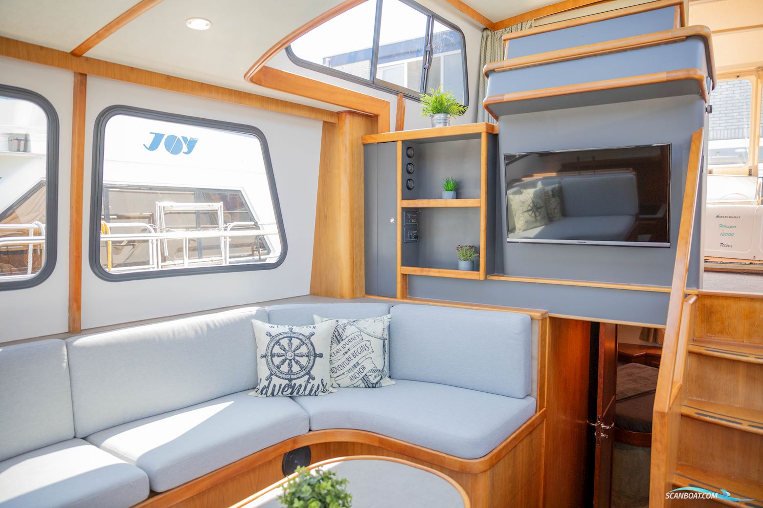 Aquanaut Drifter 1500 Pilot House