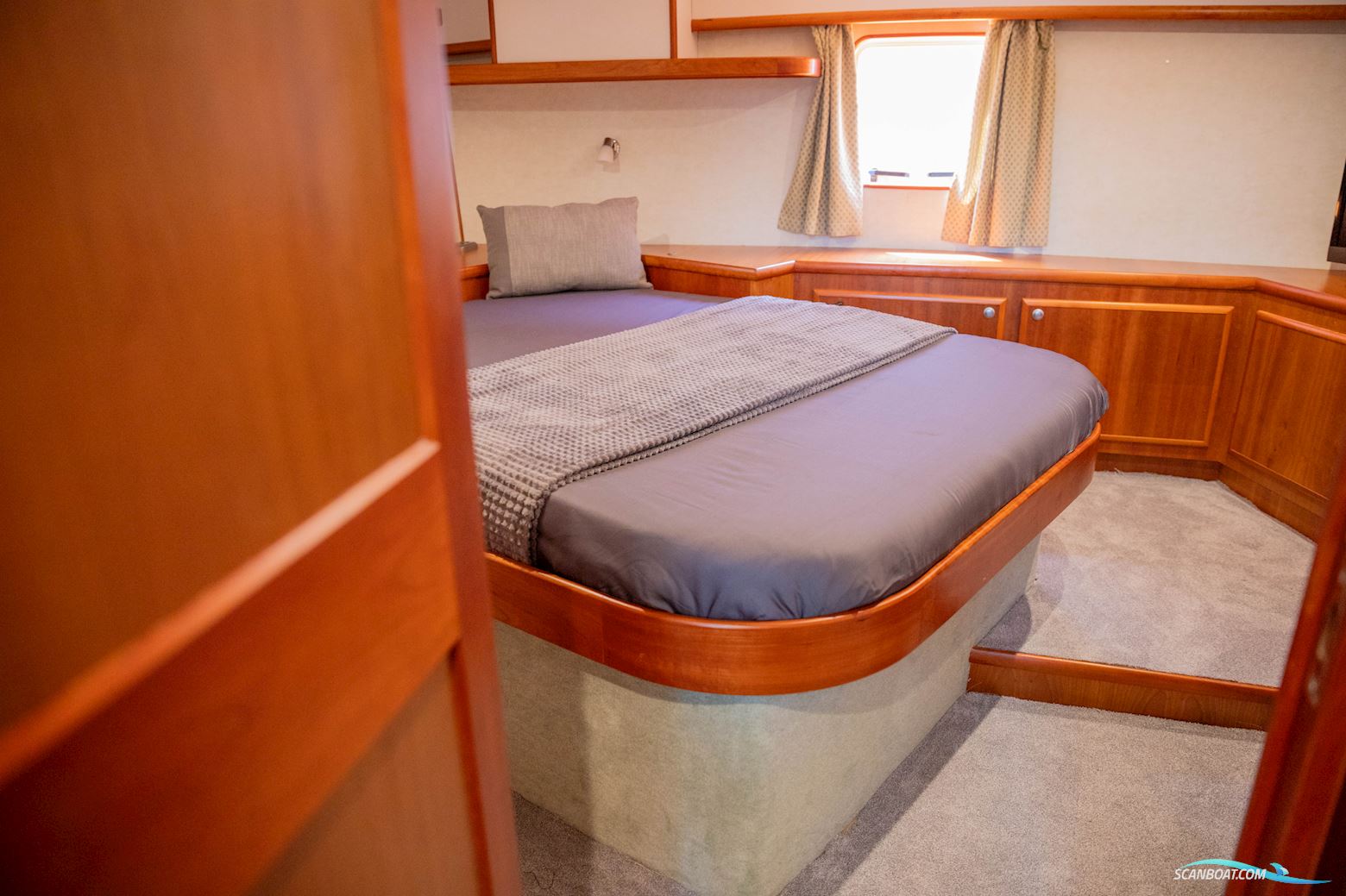 Aquanaut Drifter 1500 Pilot House