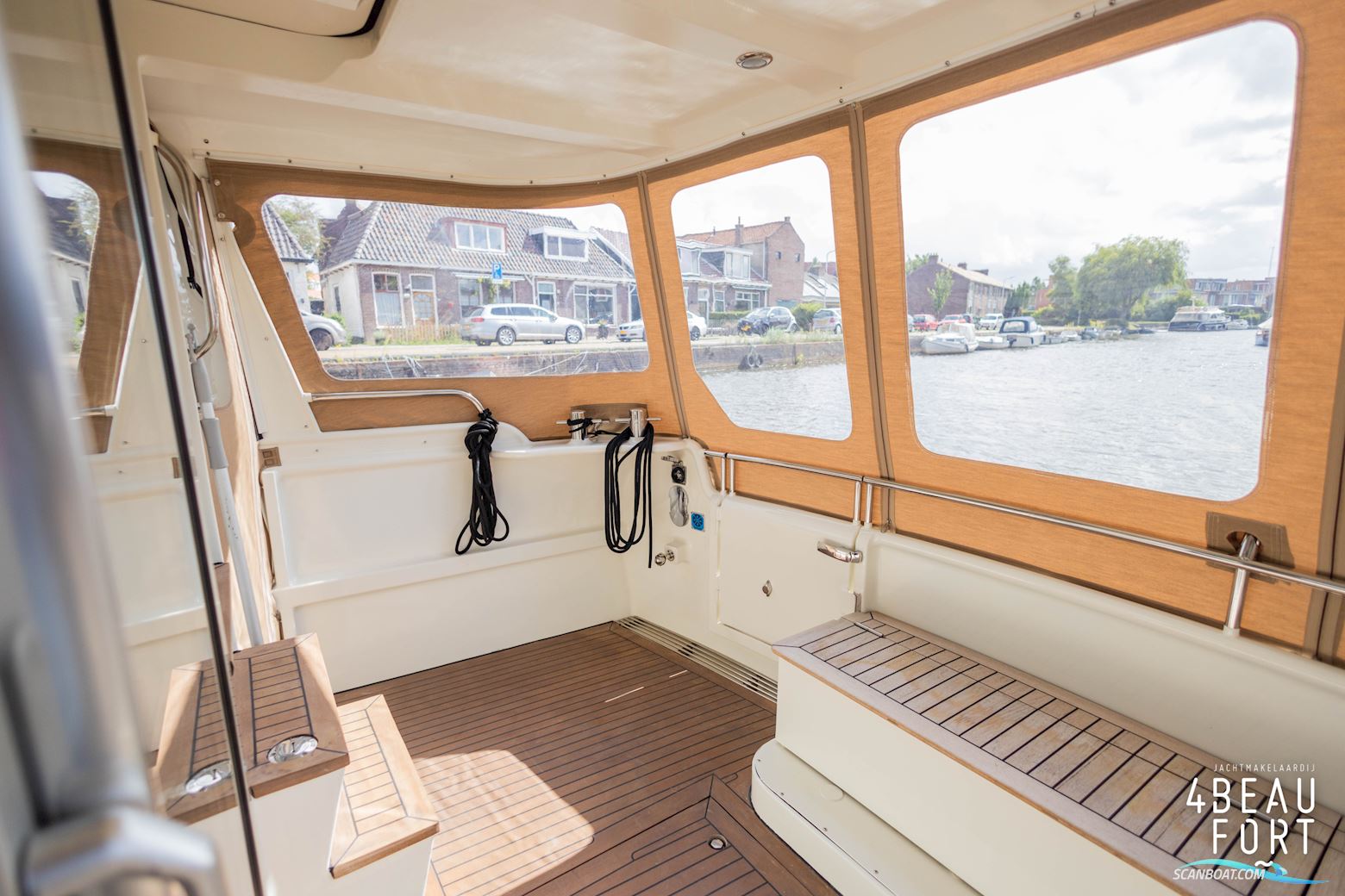 Aquanaut European Voyager 1300 II Admiraal uitvoering Stabilisatoren