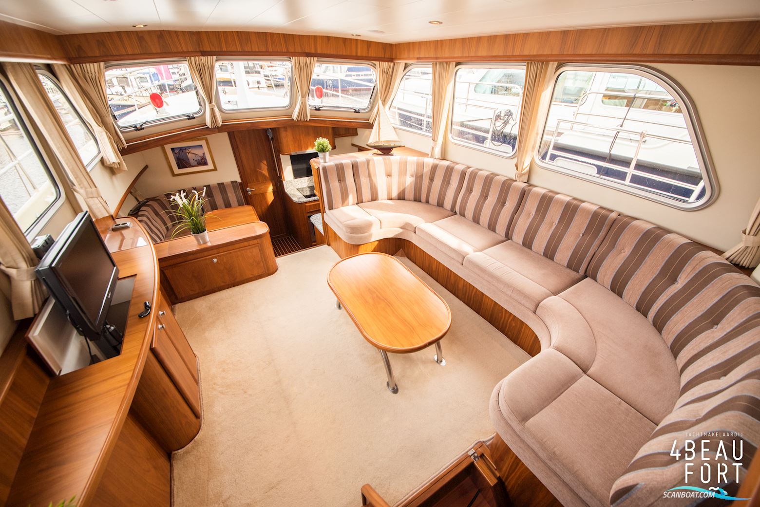 Aquanaut Privilege 1250 AK